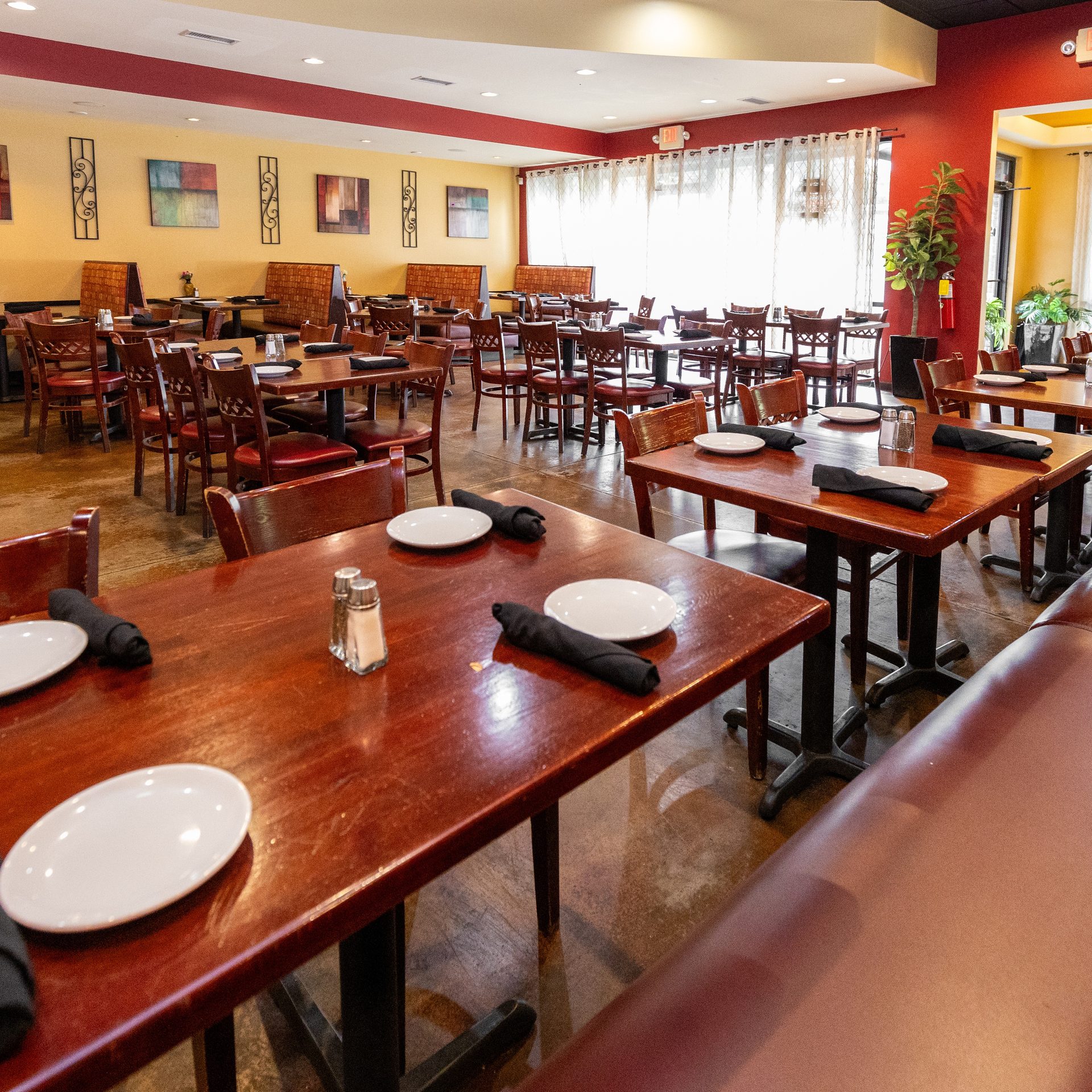 Reserve Your Table at Vespucci’s